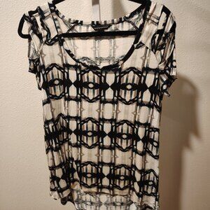 Rock & Republic Women's Top with Cut Out Shoulders Size Medium Black & White